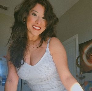 Meet your Posher, Beatriz